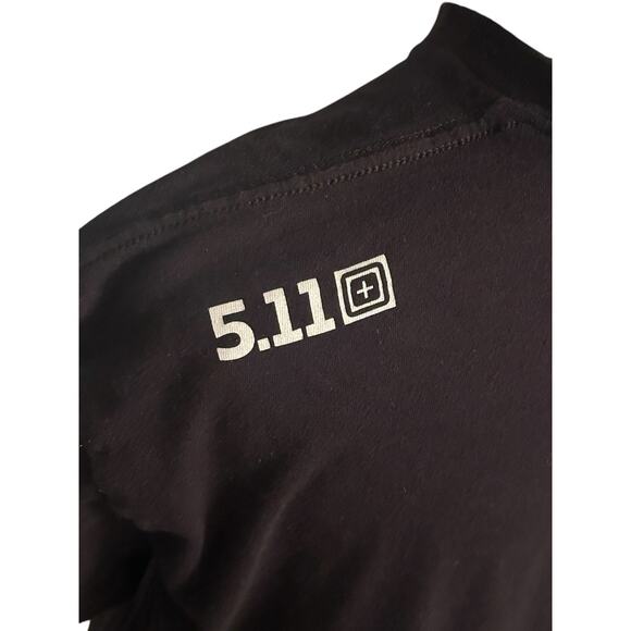 Chalk Up 5.11 Tactical‎ T Shirt Women’s Size Large Black Short Sleeve - Picture 5 of 7